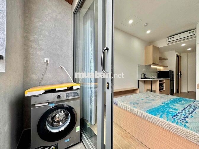 CĂN HỘ BAN CÔNG VÕ THỊ SÁU QUẬN 1  GẦN CÔNG VIÊN LÊ VĂN TÁM