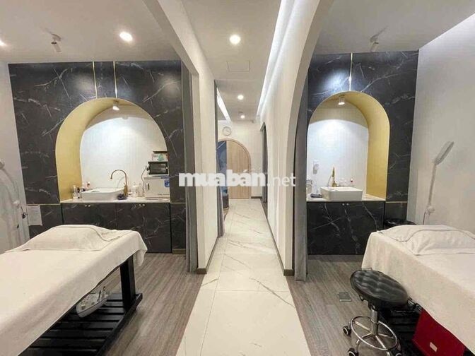 CHO THUÊ MẶT TIỀN TRUNG TÂM QUẬN 1