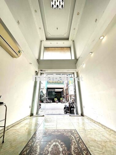 CHÍNH CHỦ CHO THUÊ NHÀ MẶT TIỀN CÓ THANG MÁY GIÁ RẺ THƯƠNG LƯỢNG