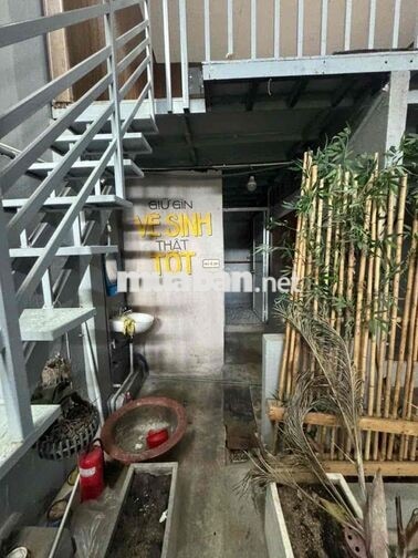 MB SAU LƯNG NHÀ THỜ Hạnh Thông Tây 656