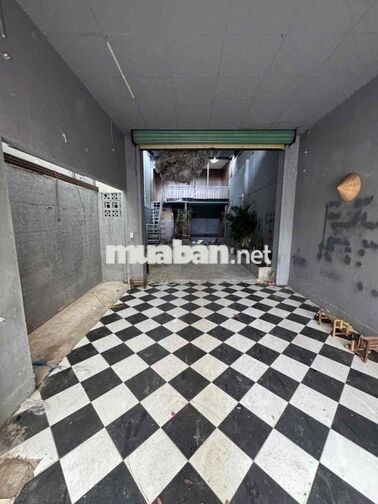 MB SAU LƯNG NHÀ THỜ Hạnh Thông Tây 656