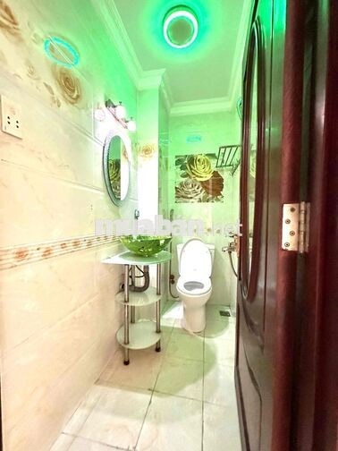 CHÍNH CHỦ CHO THUÊ NHÀ MẶT TIỀN CÓ THANG MÁY GIÁ RẺ THƯƠNG LƯỢNG