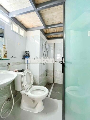 DUPLEX FULL NỘI THẤT, NHIỀU CỬA SỔ THOÁNG MÁT NGAY TRUNG TÂM QUẬN 7
