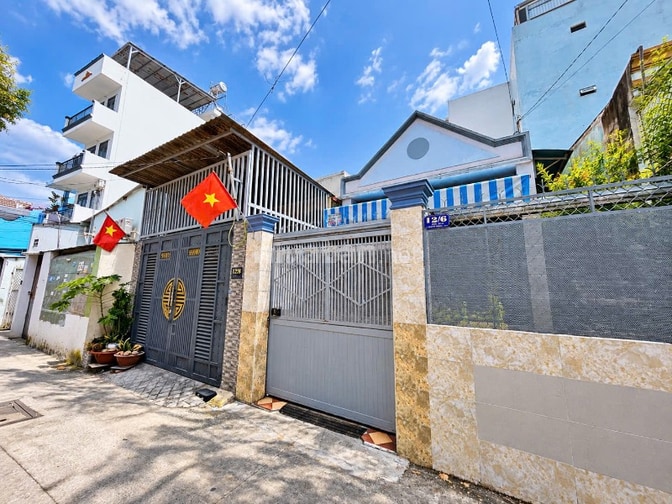Nhà hẻm ô tô đường Đông Hưng Thuận - Quận 12 - DT 5X20M - Giá 5,5 tỷ