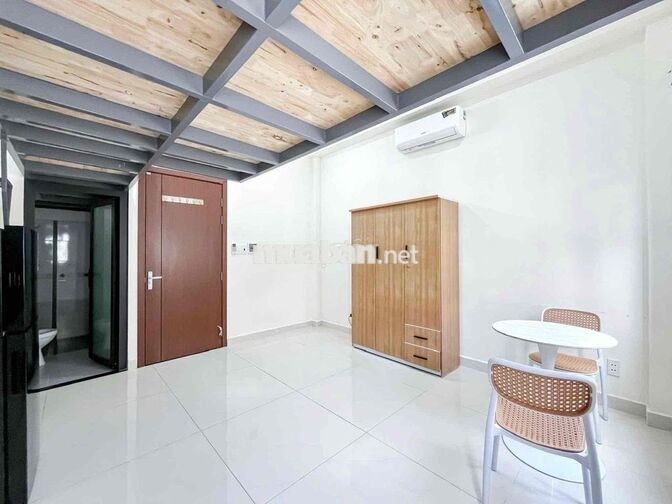 DUPLEX FULL NỘI THẤT, NHIỀU CỬA SỔ THOÁNG MÁT NGAY TRUNG TÂM QUẬN 7