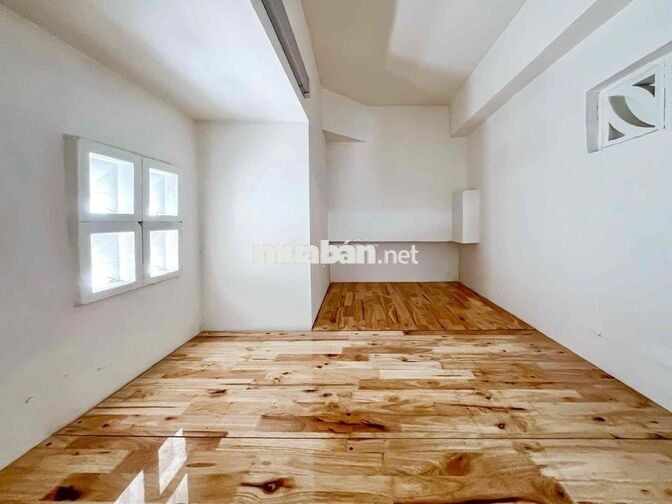 DUPLEX FULL NỘI THẤT, NHIỀU CỬA SỔ THOÁNG MÁT NGAY TRUNG TÂM QUẬN 7