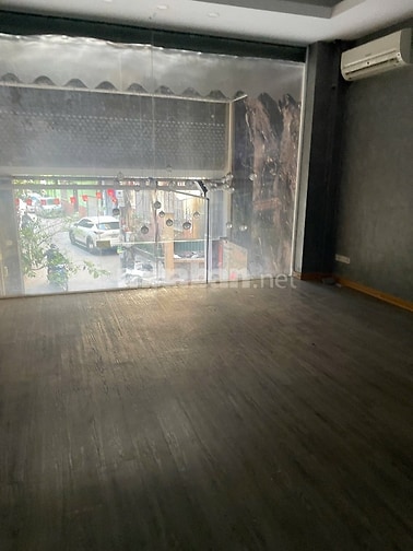 Cc Mời thuê nhà số 2 Đường Hoàng cầu Dt 88m2 x9 tầng Thang Máy 52 tr/1