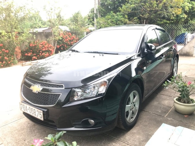 Chevrolet Cruze LS 2014 màu đen - Xe gia đình sử dụng - Odo 90.000km