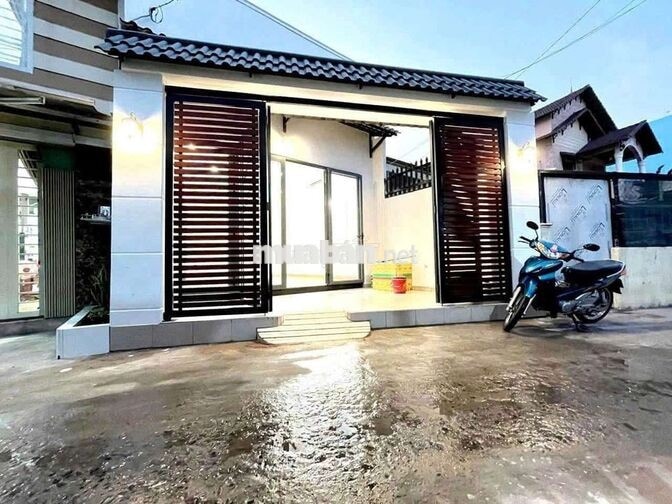 Cho Thuê Nhà 6x20m 2PN Hẻm Xe Hơi 1135 Huỳnh Tấn Phát