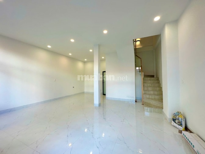 bán nhà(GẦN BIỂN) 72m2-3Tầng-3PN-Tháp Ba-bắc nha trang-chỉ 5ty350 