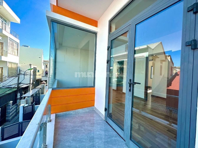 bán nhà(GẦN BIỂN) 72m2-3Tầng-3PN-Tháp Ba-bắc nha trang-chỉ 5ty350 