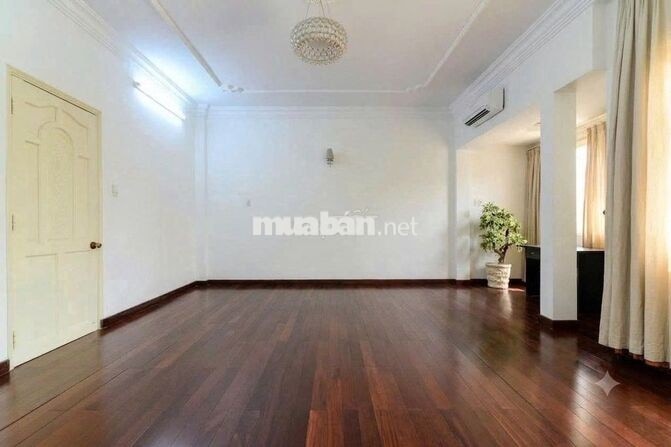 BIỆT THỰ MINI - Nguyễn Trọng Tuyển, P8, PN - Sàn Suốt 4 Tầng, Sân Rộng