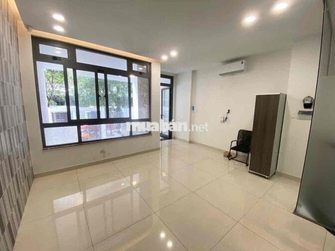 Cho thuê văn phòng tầng trệt kdt Vạn Phúc 5x21m full nt 13tr