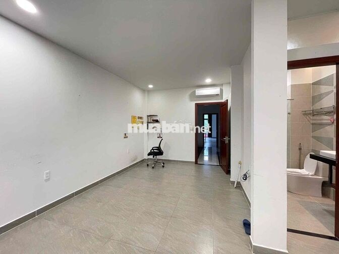 Cho thuê văn phòng kdt Vạn Phúc full nội thất 25m2 5,5tr