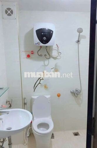 Tìm b nữ thuê phòng đơn chỉ 1tr4/tháng tại 454 Minh Khai.

