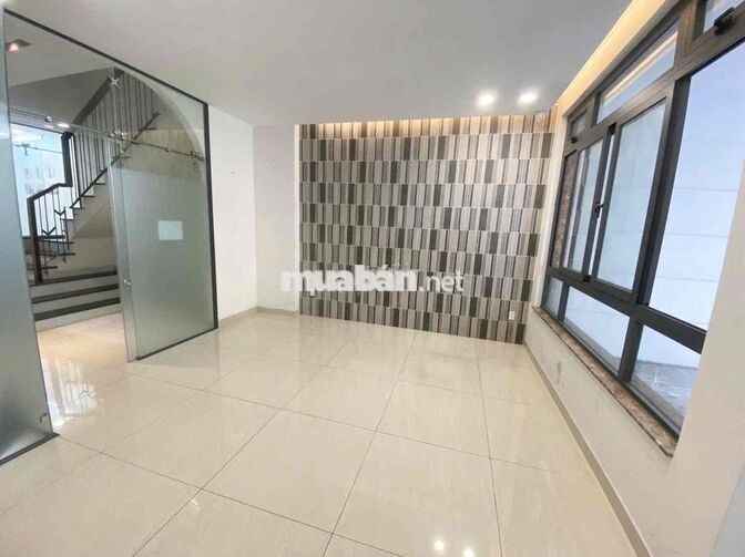 Cho thuê văn phòng tầng trệt kdt Vạn Phúc 5x21m full nt 13tr
