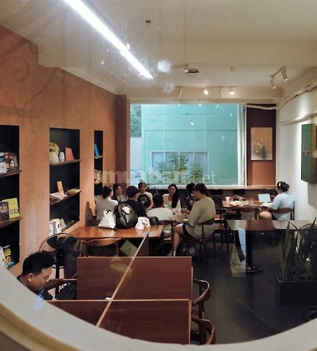 Sang nhượng Cafe mặt tiền ngang 16m Út Tịch-Tân Bình,lợi nhuận70-100tr