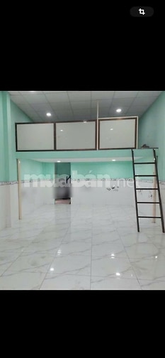 Nhà thuê HXH 4m Lạc Long Quân P9 Tân Bình DT: 4,2 x 12m Lửng, 1 Lầu