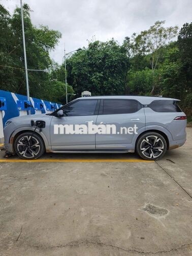 VinFast VF9 Plus 2025 Xám 39899 km