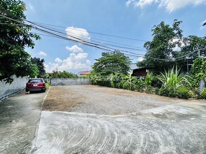 Lô góc 76m2 sát chợ Cư Thạnh, Suối Hiệp, Diên Khánh giá 650 triệu