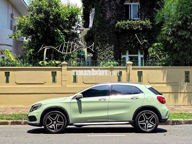 Mercedes GLA250 4Matic 2015 gầm cao xe sang giá re
