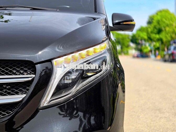 Mercedes V250 Luxury 2021 màu Đen cty 1 chủ đẹp
