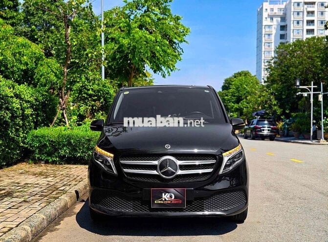 Mercedes V250 Luxury 2021 màu Đen cty 1 chủ đẹp