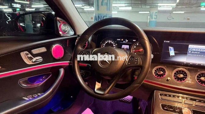 Mercedes-Benz E200 Fecilift 2018 Đen 60000 km