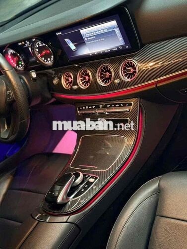 Mercedes-Benz E200 Fecilift 2018 Đen 60000 km