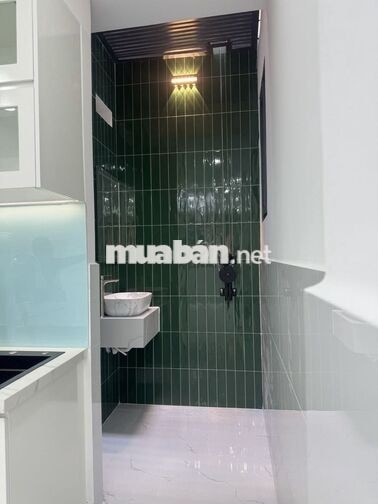 NHÀ MỚI 3PN NGANG 6M SÂN 5M THOÁNG MÁT LẠC LONG QUÂN TB