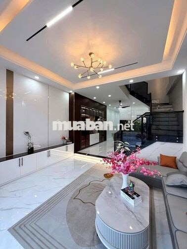 Bán nhà 5x19 mới xây ngay Khu Du Lịch Sơn Tiên 700tr vô ở ngay.