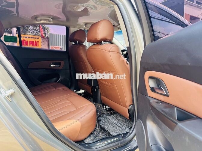 Chevrolet Cruze LT 2017 1.6L Tự động Vàng cát