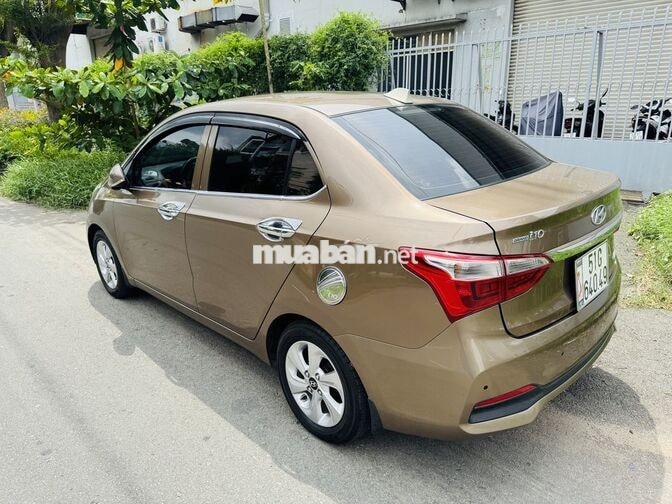 Hyundai Grand i10 2018 Tự động Vàng cát