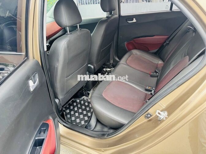 Hyundai Grand i10 2018 Tự động Vàng cát