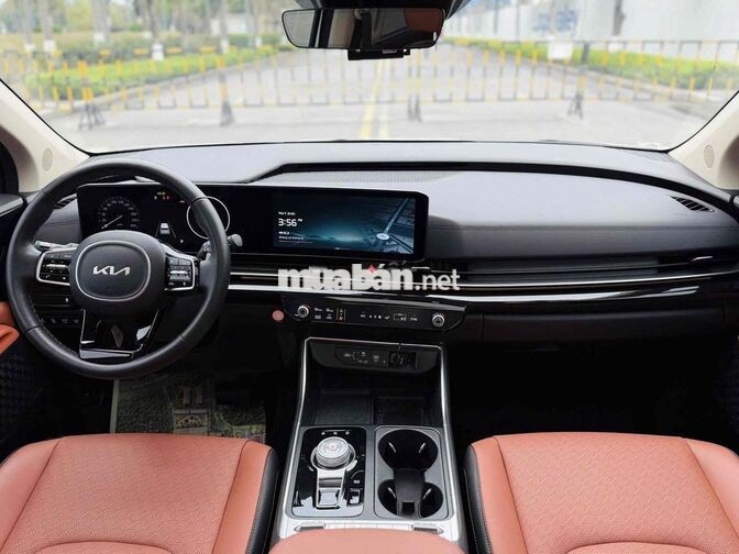 Kia Carnival Signature 2.2D 2025 Trắng 38000 km