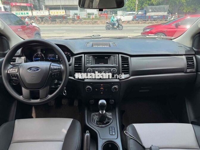 Ford Ranger XLS 2018 Số Sàn Một Chủ Mua Mới