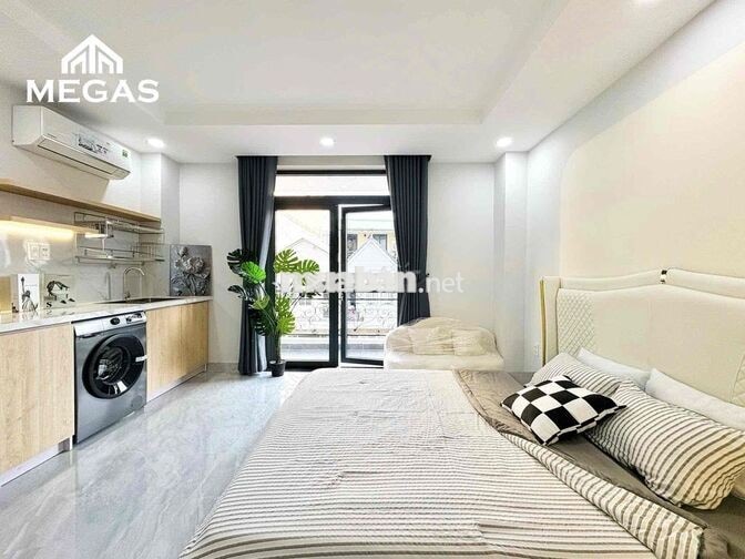 STUDIO 40m2 BAN CÔNG THOÁNG FULL NỘI THẤT NGAY TRUNG TÂM QUẬN 7