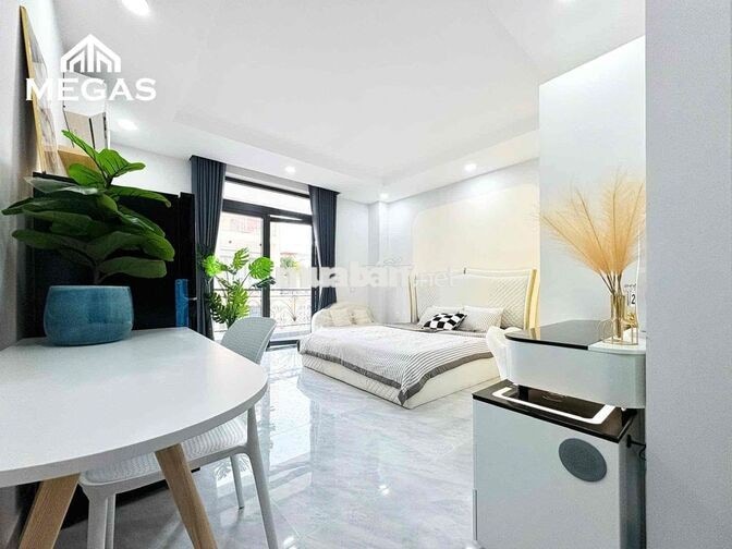 STUDIO 40m2 BAN CÔNG THOÁNG FULL NỘI THẤT NGAY TRUNG TÂM QUẬN 7