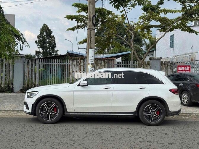 GLC300 4Matic 2020 Trắng Up 300Tr Đồ Chơi
