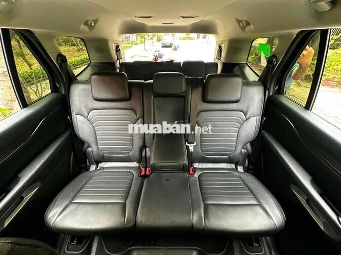 Ford Everest Sport 2024 2.0 Tự động Đen