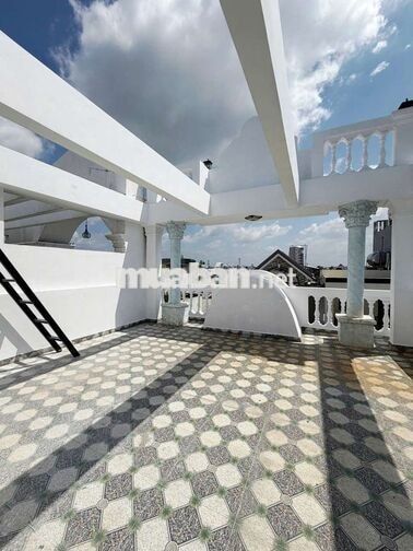 Đường số 22 Lê Văn Quới. (4pn, 5wc). hẻm xe hơi. Dtsd 216m2