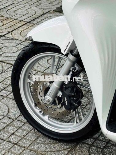 🔥 HONDA SH 125i CUỐI 2025 – TRẮNG ĐEN SPORTY 🔥