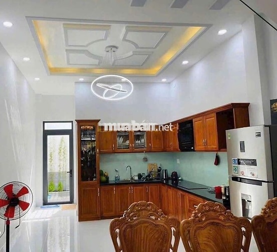 Giảm sốc từ 11tỷ chỉ còn 10tỷ!!!! cần bán nhà Linh Tây