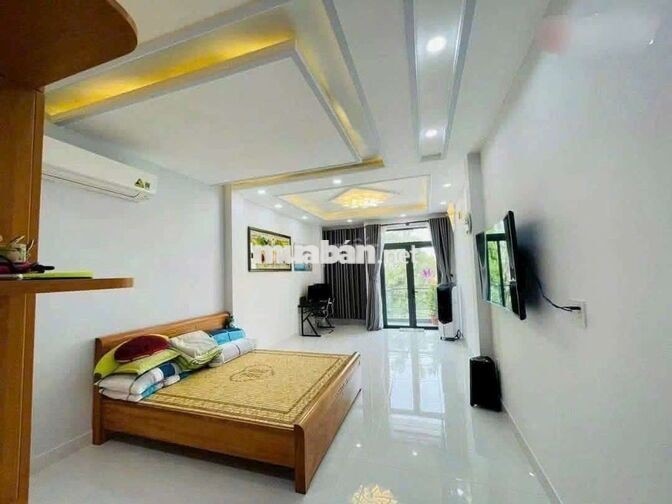 Giảm sốc từ 11tỷ chỉ còn 10tỷ!!!! cần bán nhà Linh Tây