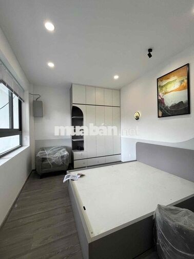 Chung cư mặt tiền Lầu 2 Phường Bến Thành Q1