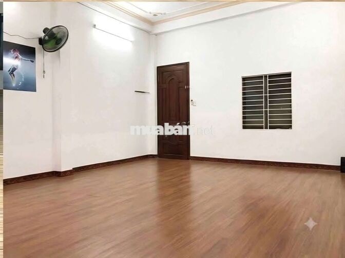 cho thuê nguyên căn 3 tầng mặt tiền Đỗ Quang