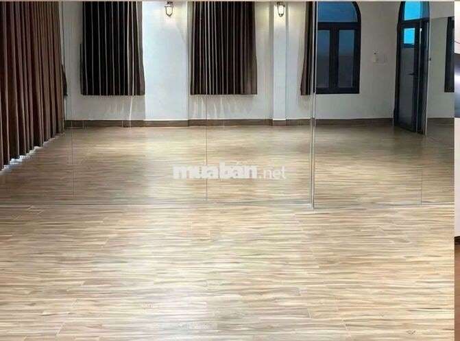 cho thuê nguyên căn 3 tầng mặt tiền Đỗ Quang