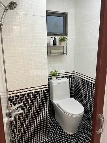 BÁN CĂN HỘ - THÀNH PHỐ GIAO LƯU GẦN 80m2 - 2PN - 2WC - SẴN ĐỒ - 4,55ty