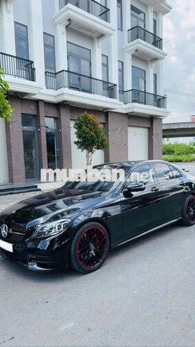 Mercedes-Benz C300 AMG 2019 Đen 1 chủ giữ gìn
