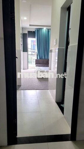 cho thuê mặt bằng và lâu 1 hoặc thuê cả 2 cũng được mặt tiền đường lớn
